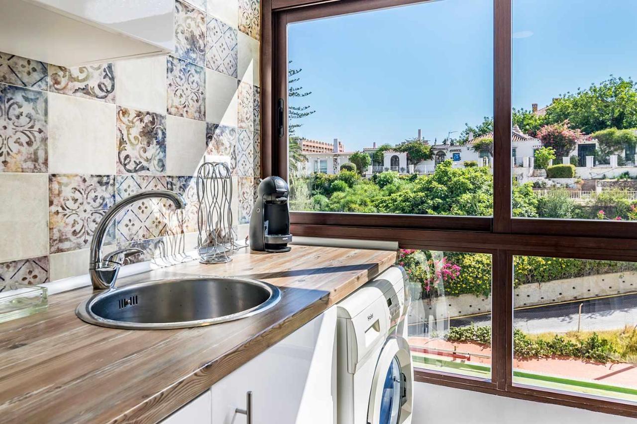 Loft In Front Of The Sea Benalmadena Apartment Exterior photo